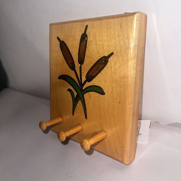 Wood Key Holder Cattails Entryway Wooden Pegs - Picture 2 of 10